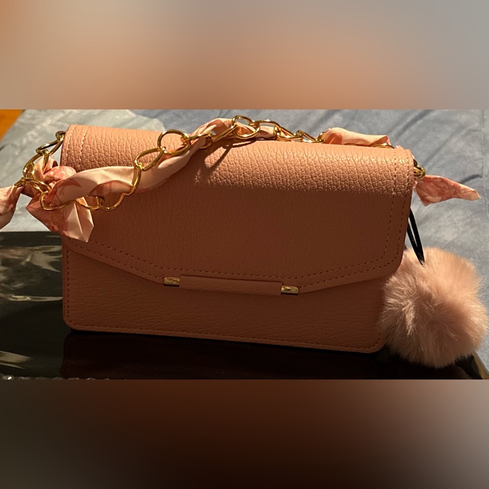 NWT 4pc Pink Vegan Leather Crossbody Hand Bag w/ Twilly, Charm and Wallet - Picture 2 of 14